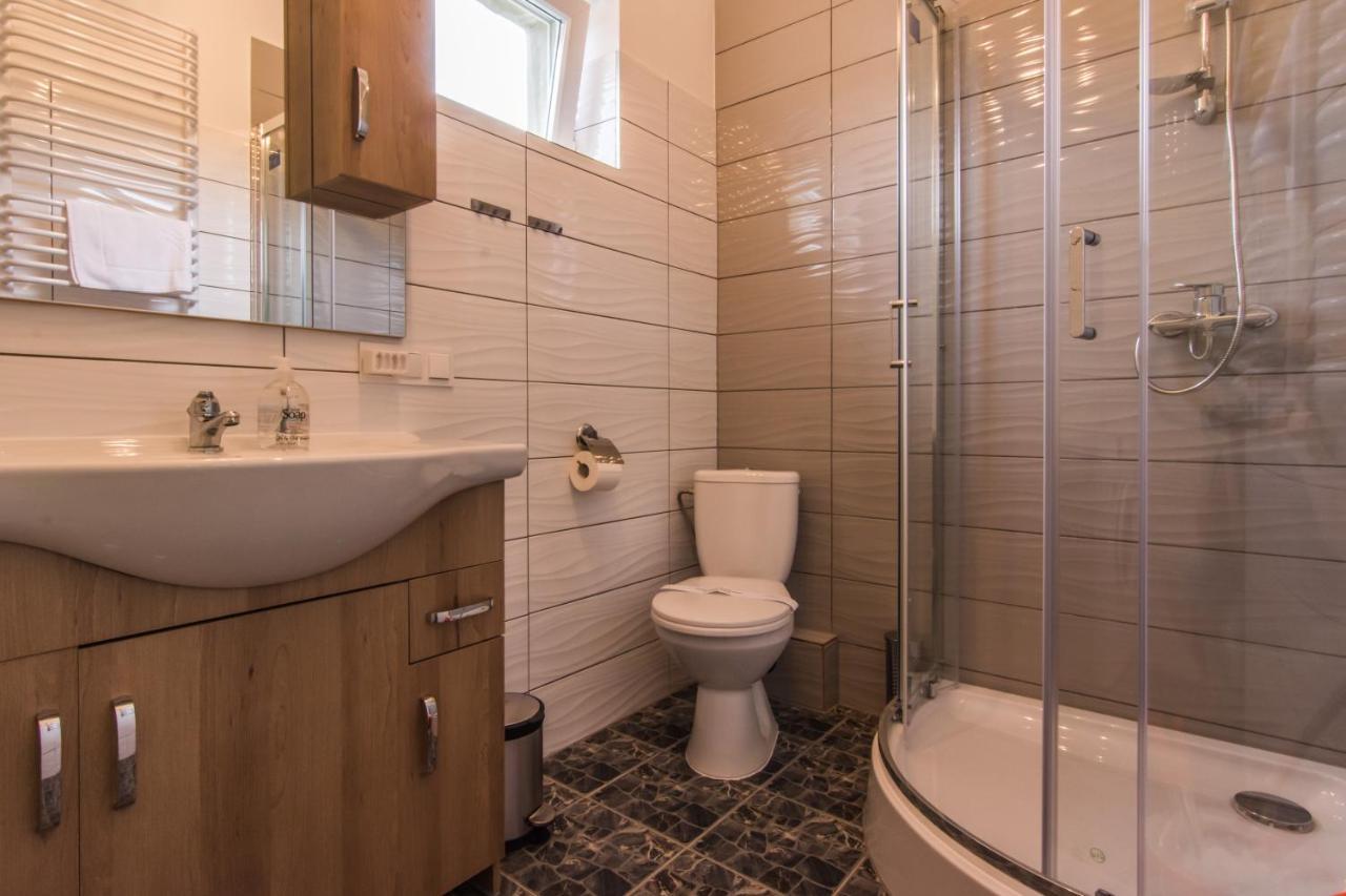 Apartamenty Izerskie - Ul. Wczasowa 8 Świeradów-Zdrój Buitenkant foto